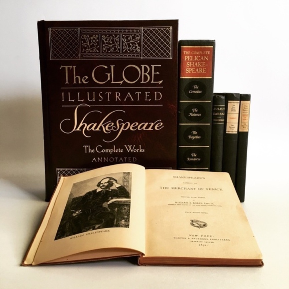 The Globe Illustrated Shakespeare: The Complete Works Annotated Hardcover Book